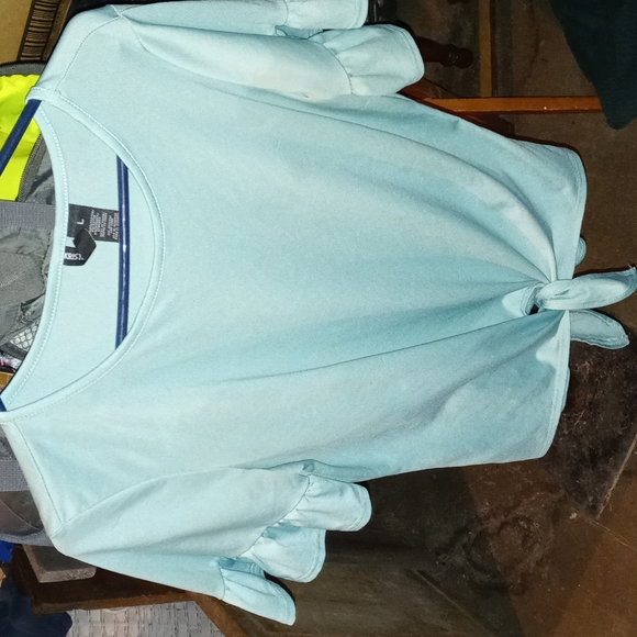 Like new adorable shirt - Picture 1 of 2